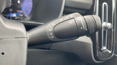 Volvo XC40 2.0 B4P Plus Dark 5dr Auto Petrol Estate